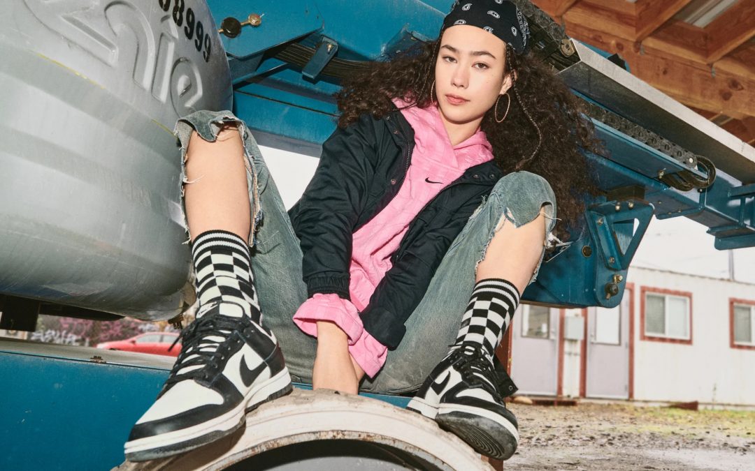 nike-dunk-low-wmns